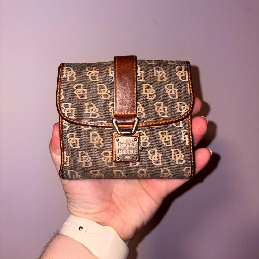 Dooney & Bourke Vintage 1975 Locket Wallet